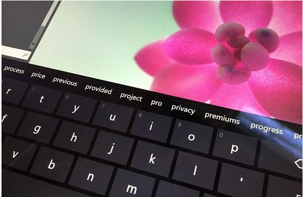 Win10系統虛擬鍵盤英文輸入狀態下新增文本預測功能